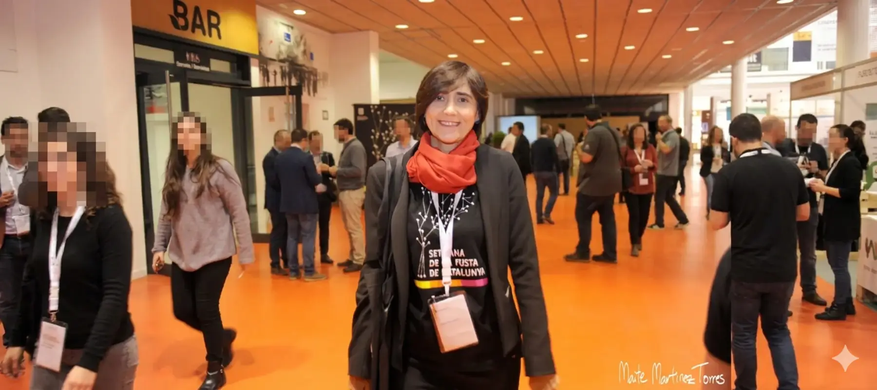 María Fernández Alonso attending the Congrés Fira Fusta Constructiva during the Setmana de la Fusta de Catalunya, representing industrial tourism and event management.